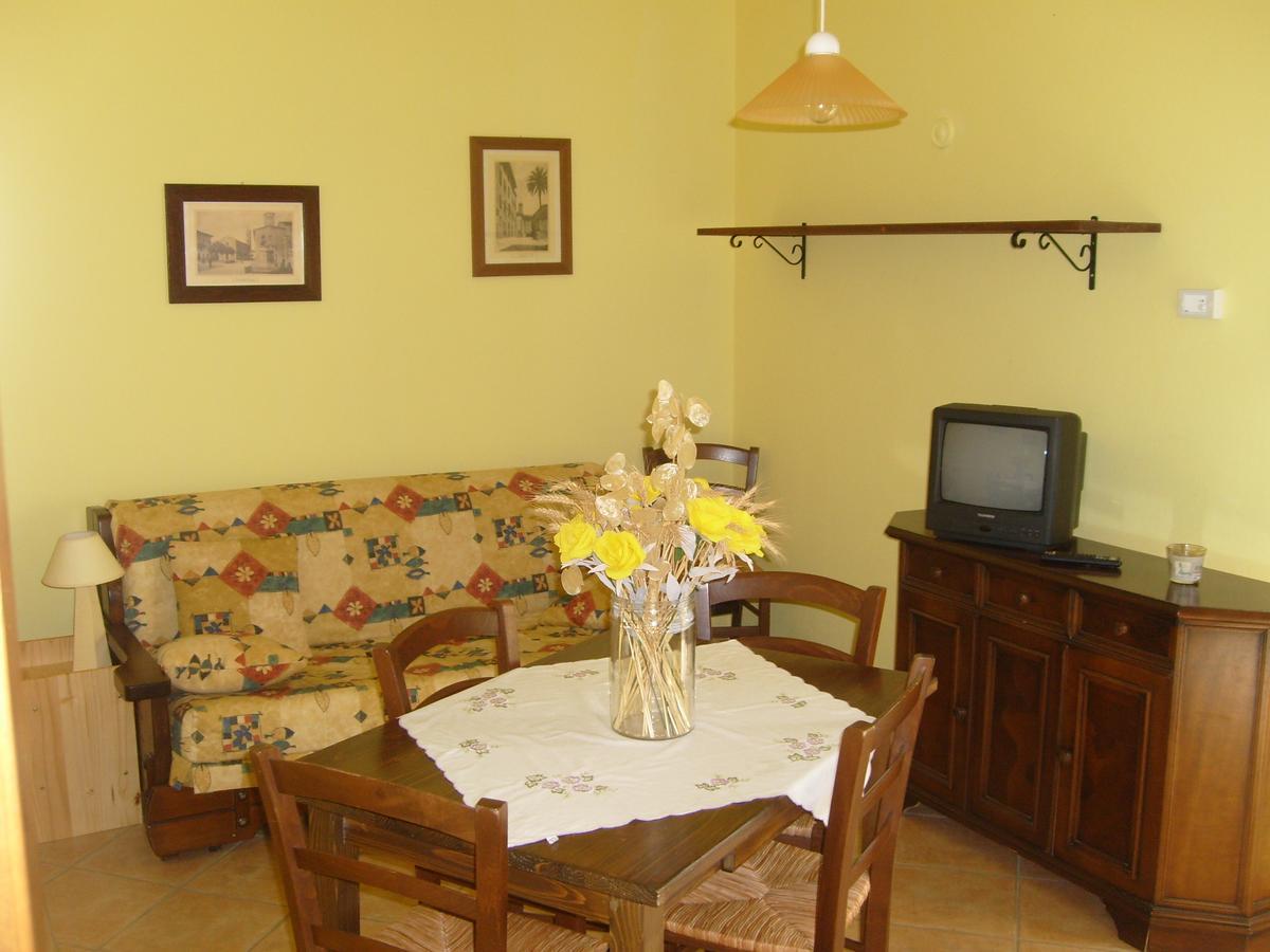 Agriturismo Il Forasacco โกรเซตโต ภายนอก รูปภาพ
